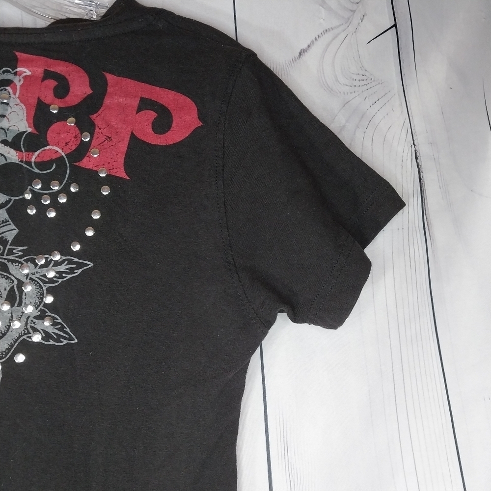 Black Label Pink Punk Graphic V-Neck Edgy Vintage Tee - Picture 6 of 9